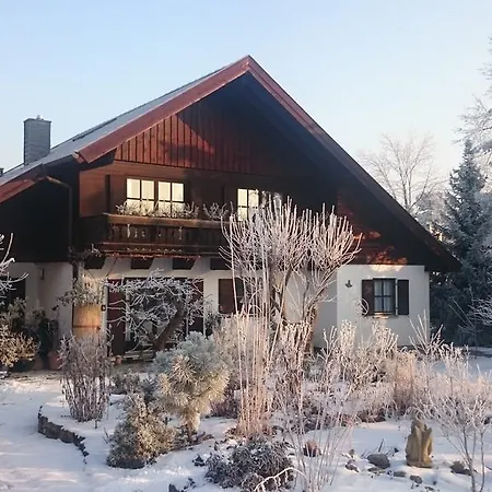 Haus Merlin Am Boeckelsberg Δωμάτια σε οικογενειακή κατοικία Βαϊμάρη