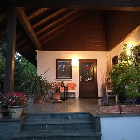 Δωμάτια σε οικογενειακή κατοικία Haus Merlin Am Boeckelsberg Βαϊμάρη